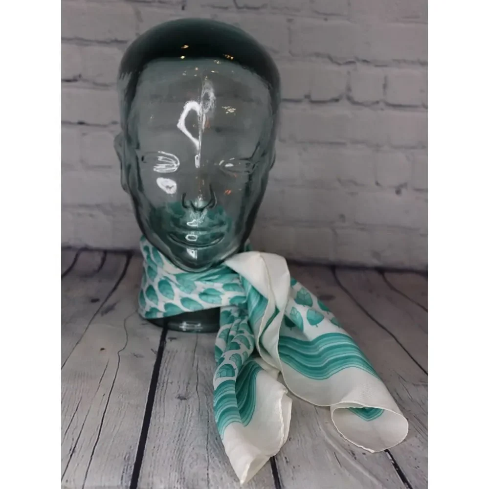 Vintage this scarf